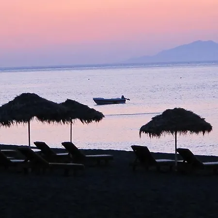 Lägenhetshotell Anezina Perissa (Santorini)