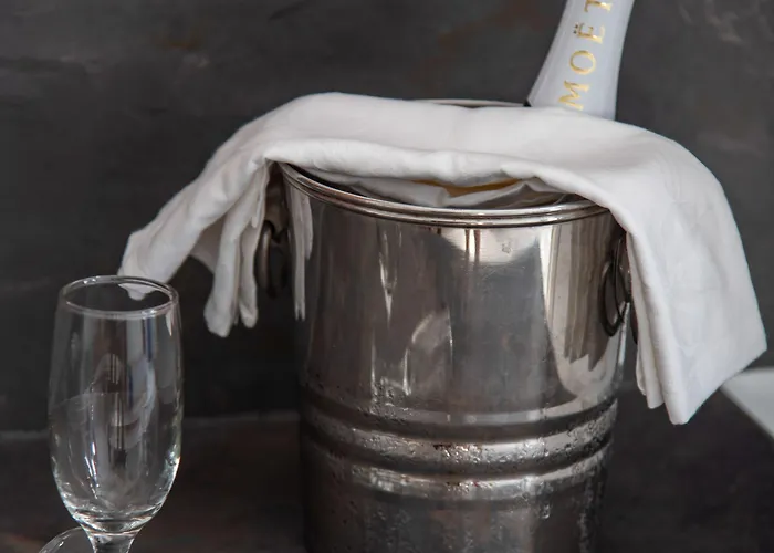 Anezina Villas Perissa (Santorini)