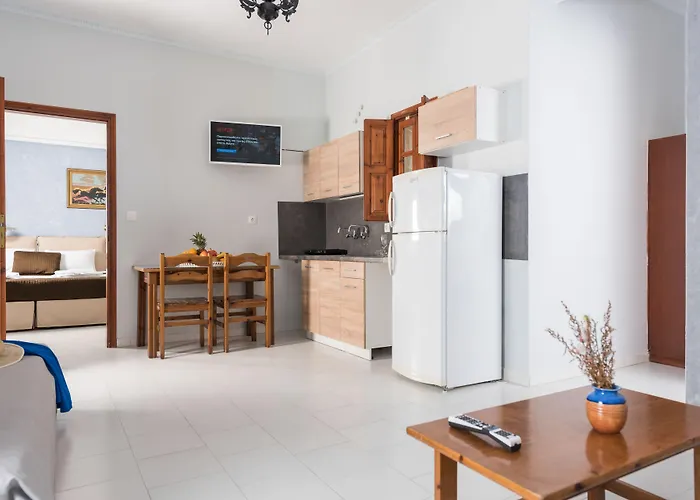 Apartahotel Anezina Perissa (Santorini)