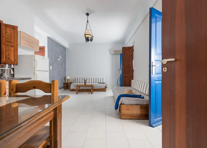 Anezina Villas Aparthotel Perissa (Santorini)