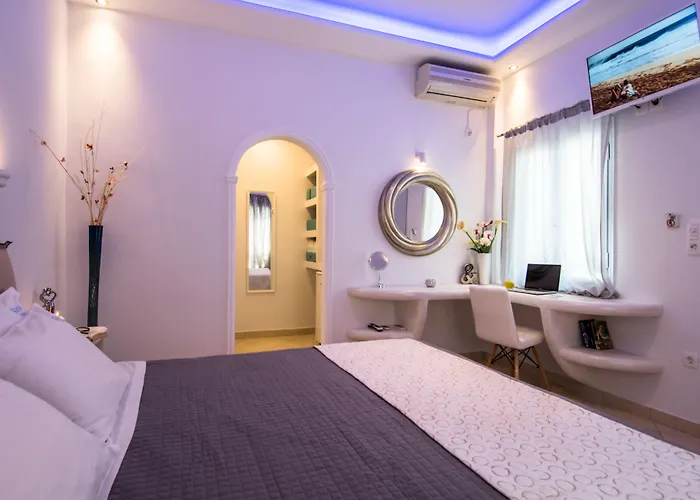 Anezina Apartahotel Perissa (Santorini)