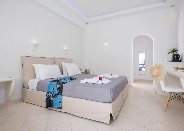 Anezina Villas 4* Perissa (Santorini)