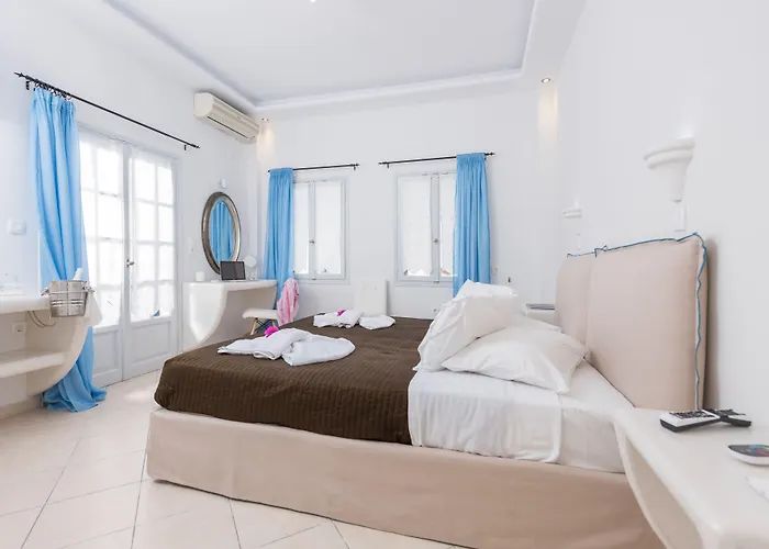 Anezina Villas Aparthotel Perissa (Santorini)