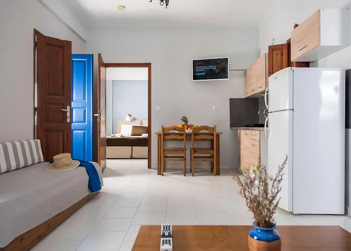 Aparthotel Anezina Villas Perissa (Santorini)