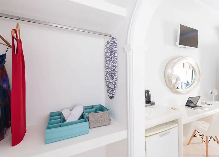 Aparthotel Anezina Villas 4*