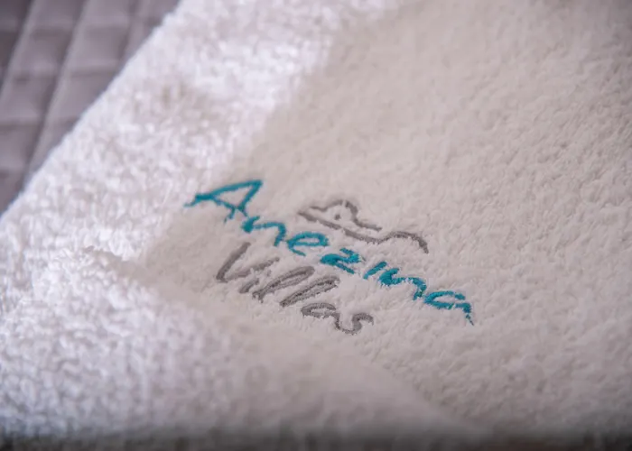 Anezina 4* Perissa (Santorini)