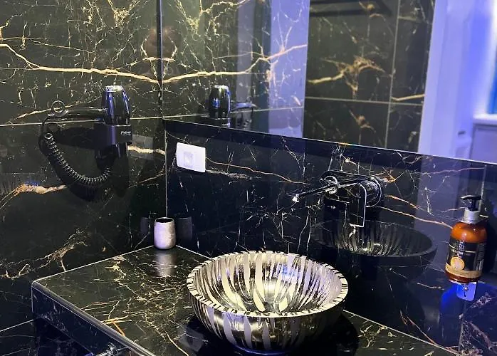 Anezina 아파트호텔 페리사