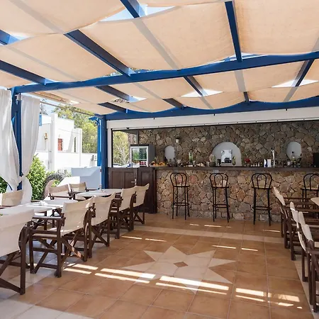 Anezina Apart Otel Perissa (Santorini)